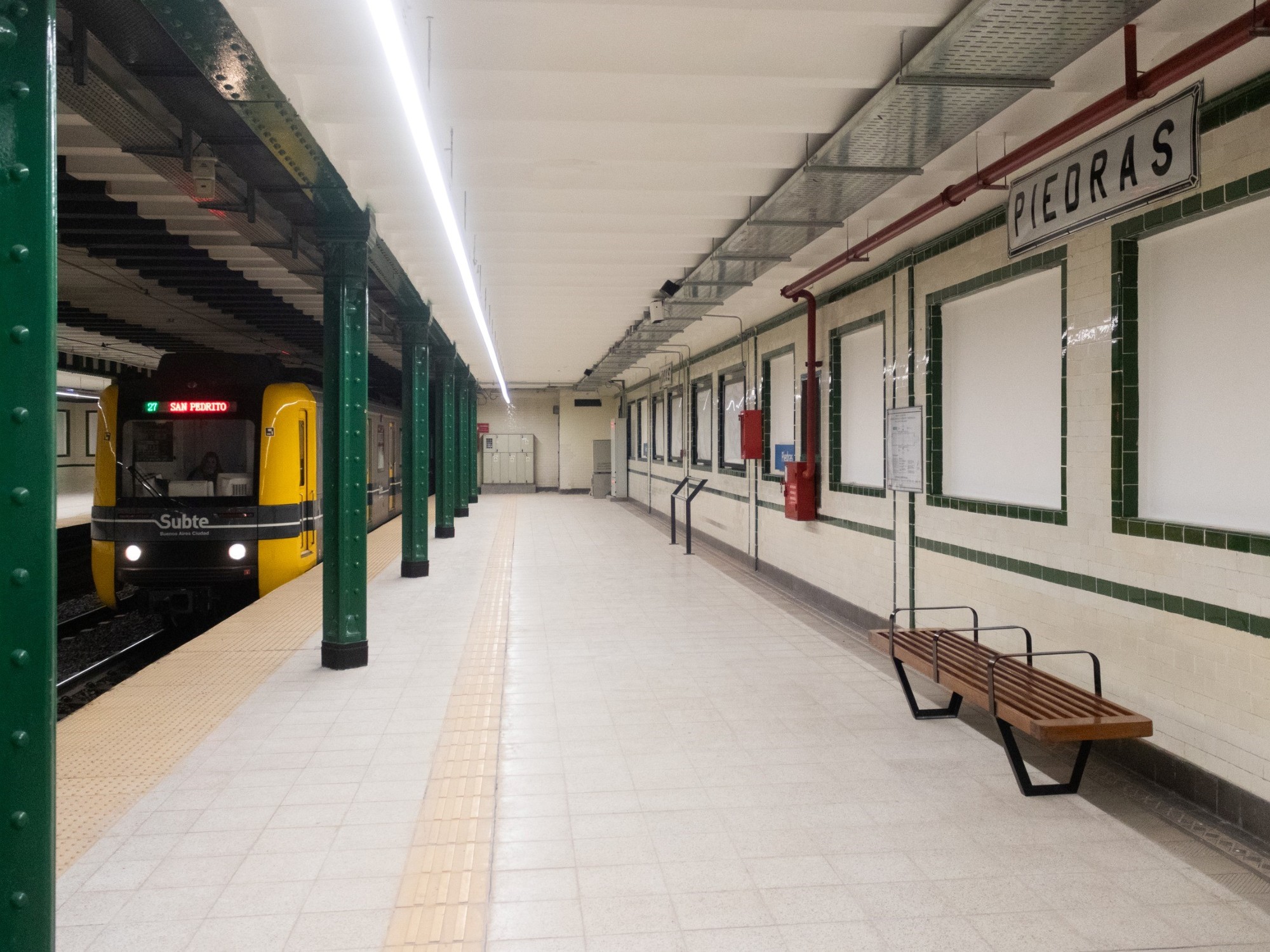 Renovación a fondo: reabrió la histórica estación Piedras y el subte prepara nuevos cierres