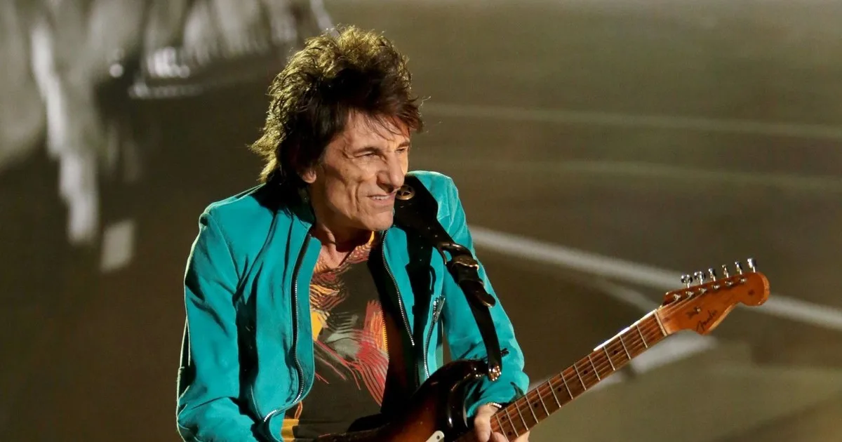 Ron Wood, un Rolling Stone imparable que a los 79 sale de gira con su banda solista, disfruta de la pintura y hace obras benéficas: ¿Llegará a la Argentina?