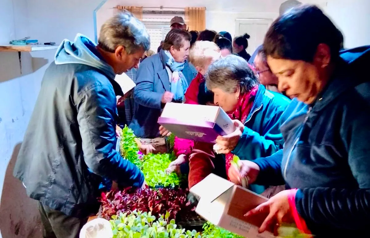 Continúan los talleres de huertas orgánicas para adultos mayores en Concordia