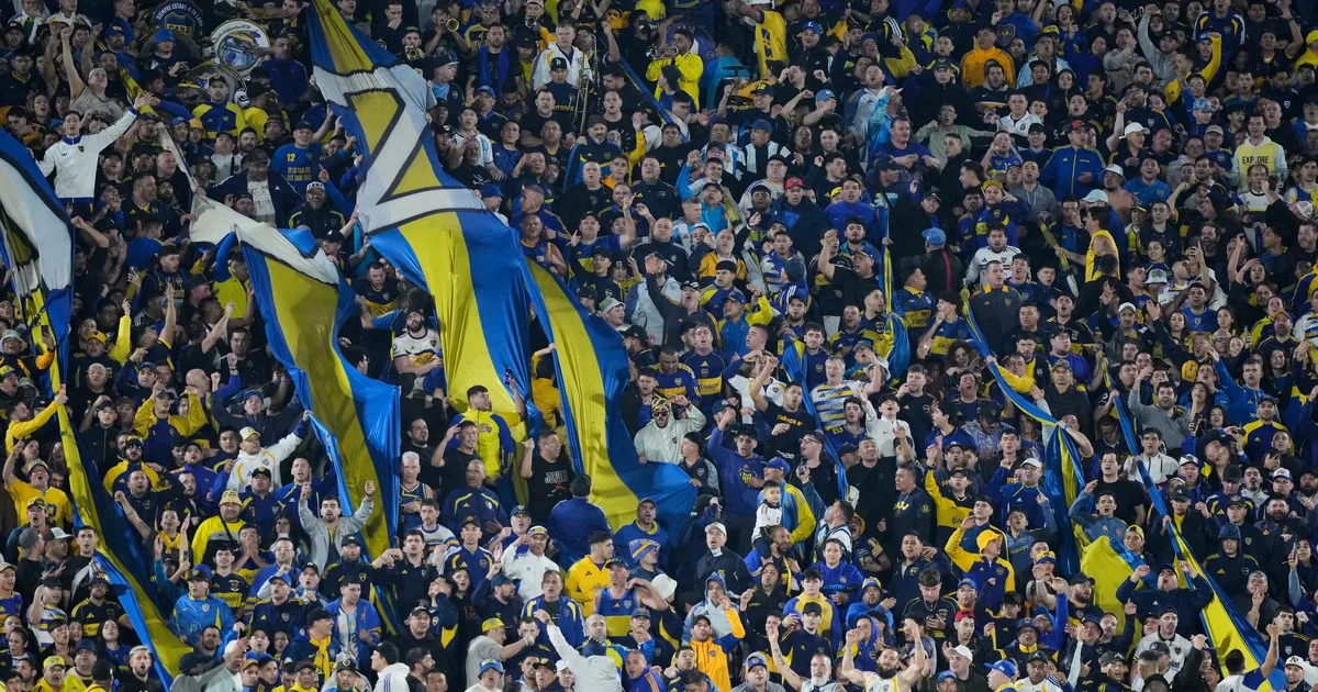 Deportaron a diez hinchas de Boca Juniors en Paraguay