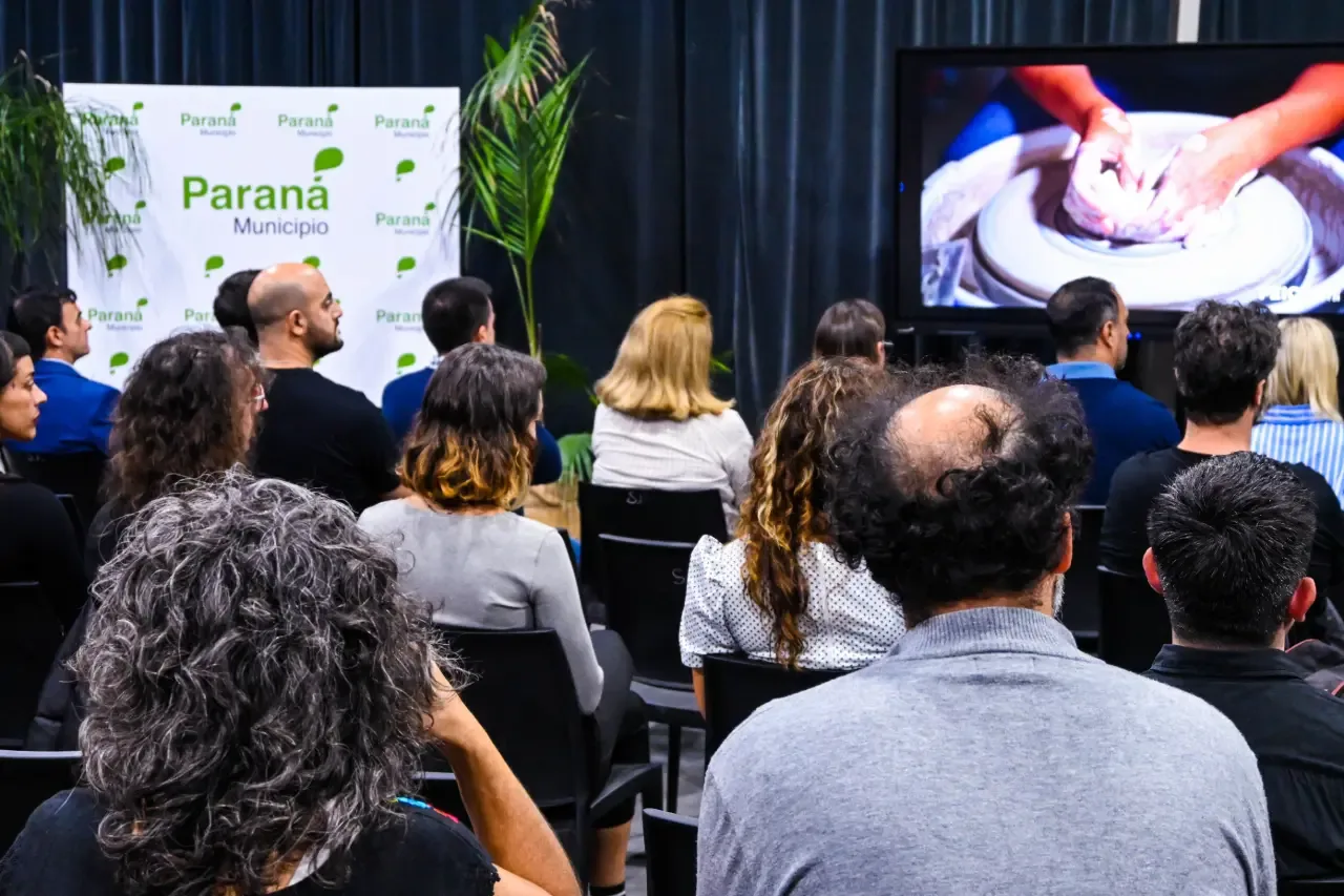 La Municipalidad de Paraná organiza reuniones informativas para el FEICAC 2026