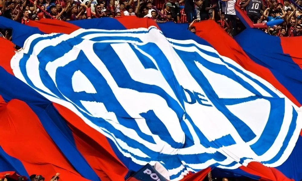Instituto superó a San Lorenzo y es líder de la Zona A