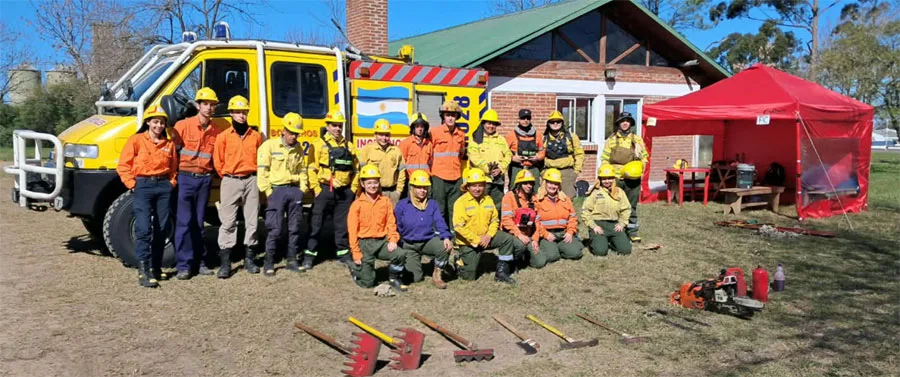 Bomberos Voluntarios de Concepción del Uruguay se capacitaron en incendios forestales