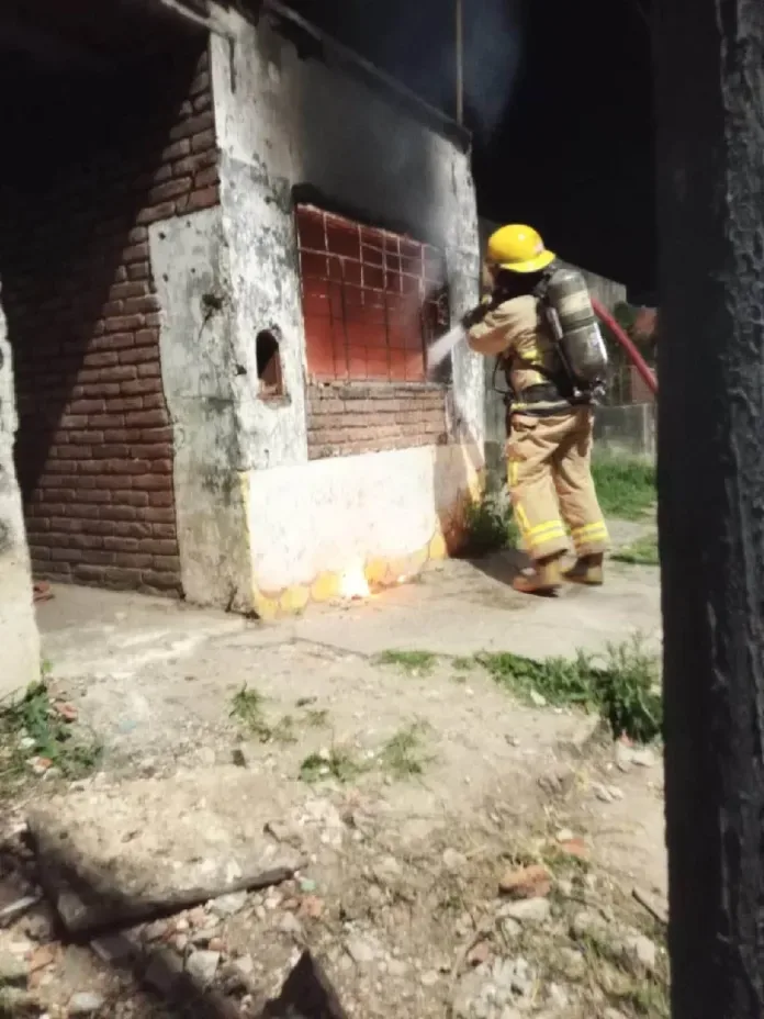 Incendio en una propiedad abandonada de Paraná