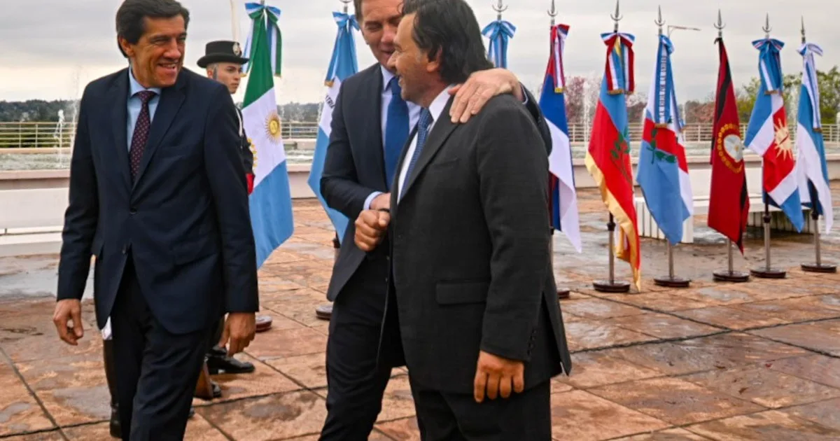 El Gobierno intensifica negociaciones con gobernadores por el Presupuesto y la reforma electoral