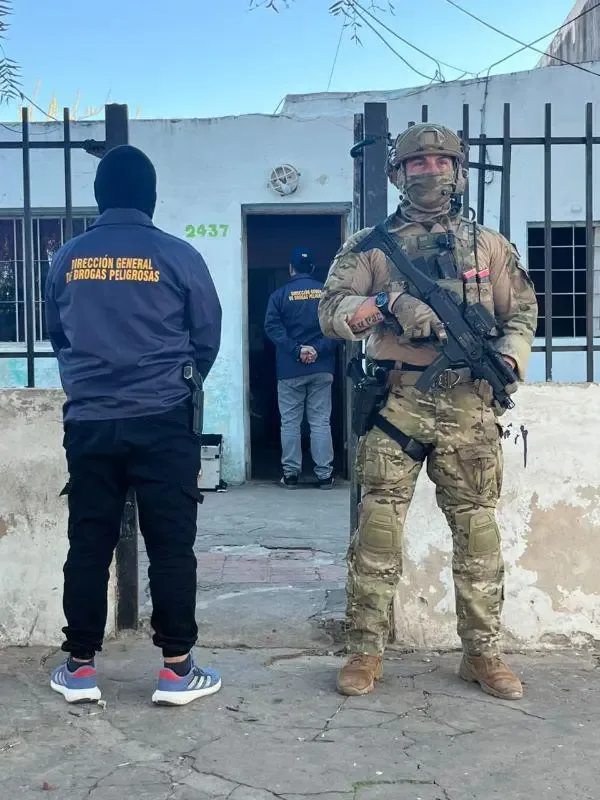 Desmantelaron una vinoteca en Paraná que funcionaba como punto de venta de drogas
