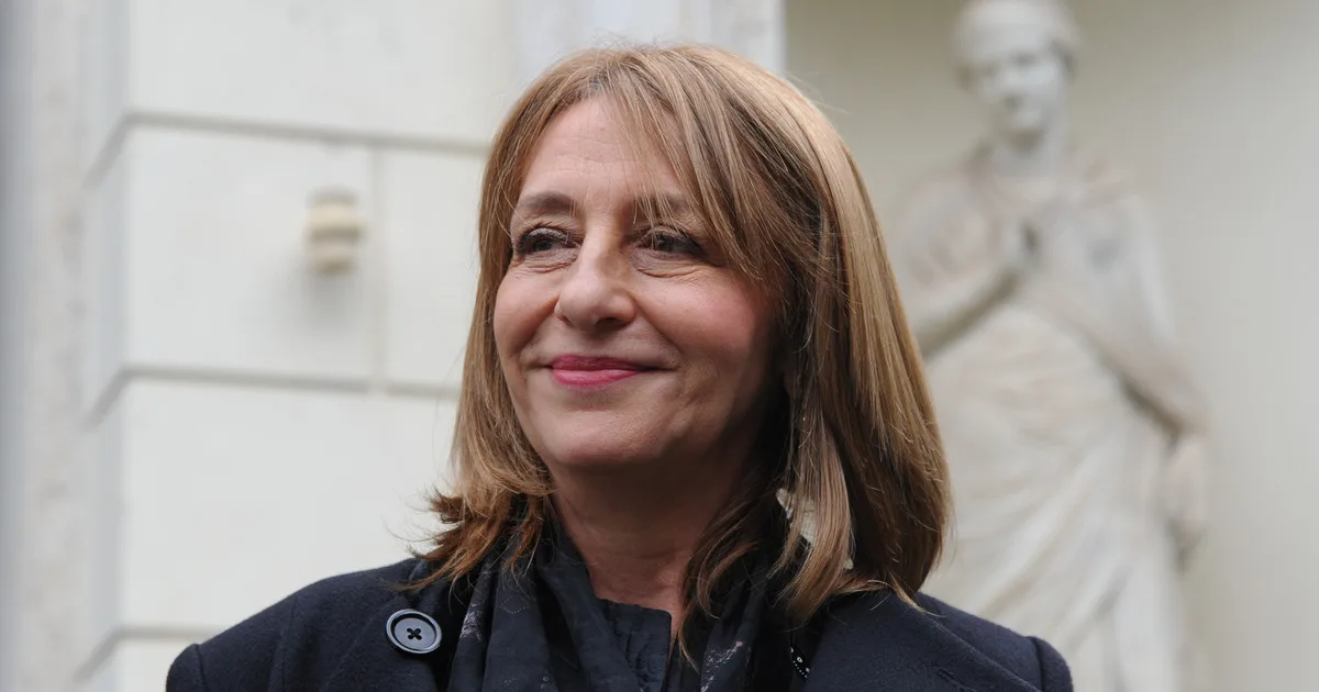 Inicia el juicio oral contra Alejandra Gils Carbó por la compra de un edificio