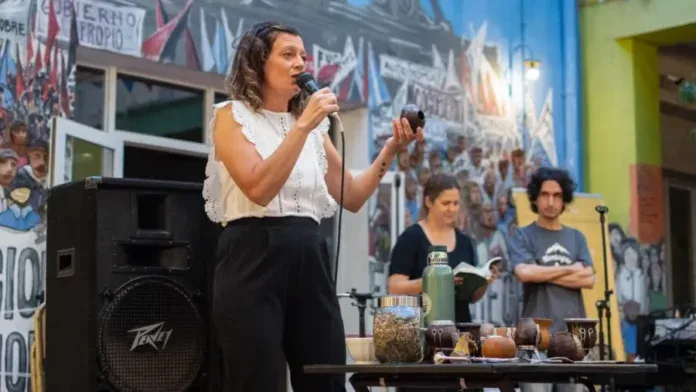 La Eduner organiza una jornada cultural en la Plaza Alberdi