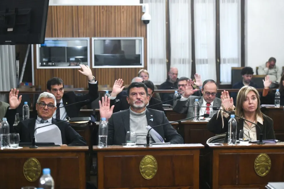 Senadores de Juntos por Entre Ríos revisan el proyecto de alivio fiscal tras críticas