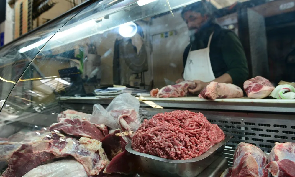 Histórico: el consumo de pollo superó al de carne vacuna en Argentina