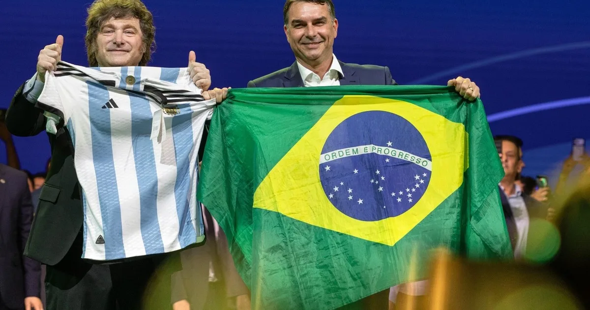 Javier Milei celebró el resultado electoral de Flavio Bolsonaro en Brasil
