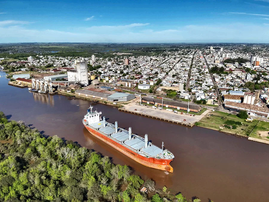 El puerto de Concepción del Uruguay consolida su actividad con nuevas exportaciones