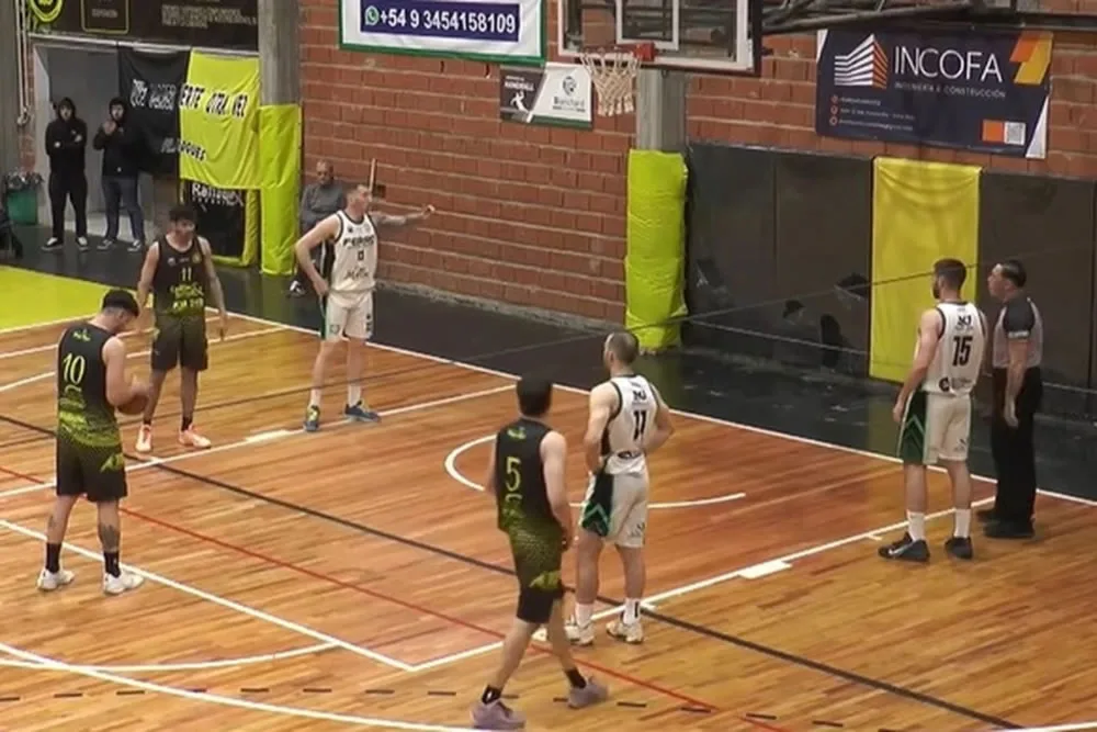 Resultados adversos para Capuchinos y Estudiantes en la Liga Provincial de Básquet