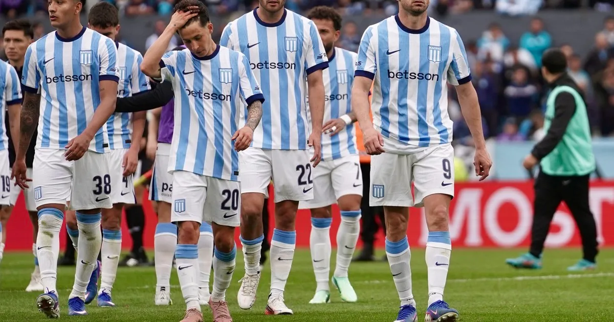 Racing atraviesa una crisis futbolística tras el empate en el clásico
