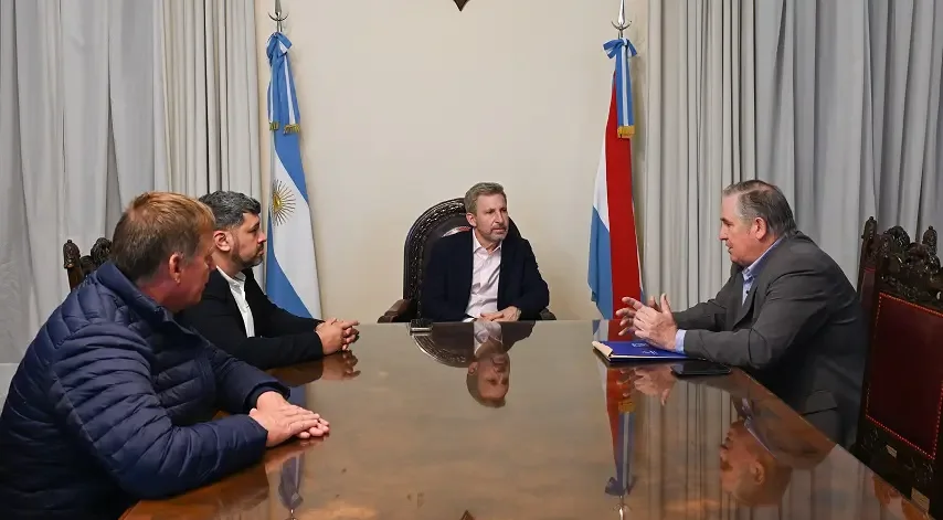 Aranguren concretó el traspaso del equipamiento del ex frigorífico local