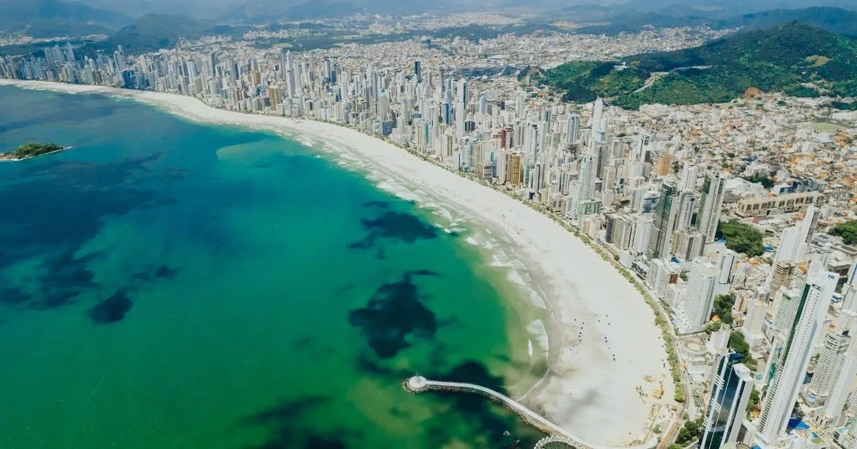 Boom de reservas turísticas hacia Brasil tras la devaluación del real