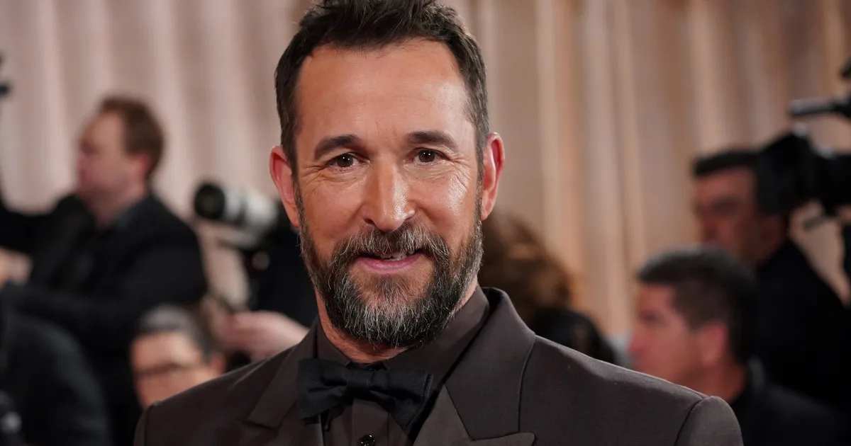 Noah Wyle fue nombrado el hombre más sexy del mundo en 2026