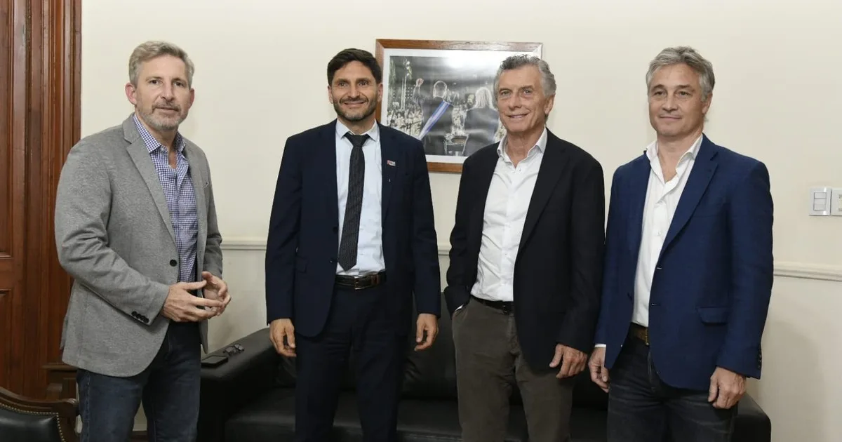 Macri ya no dice que no, un salvataje a Patricia y el mileísmo en su peor hora