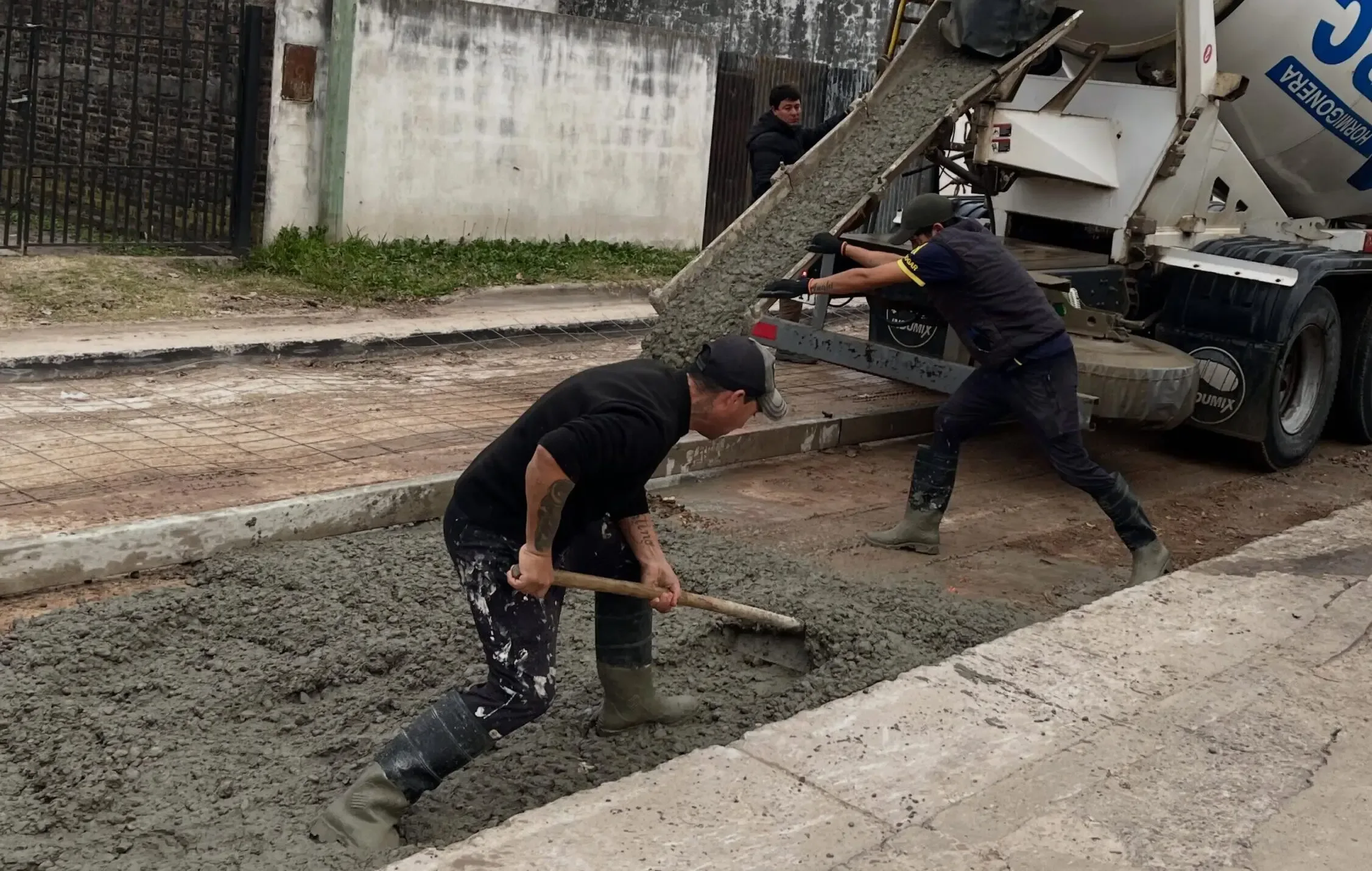 Nogoya: El municipio intervino en pavimento, cunetas y veredas