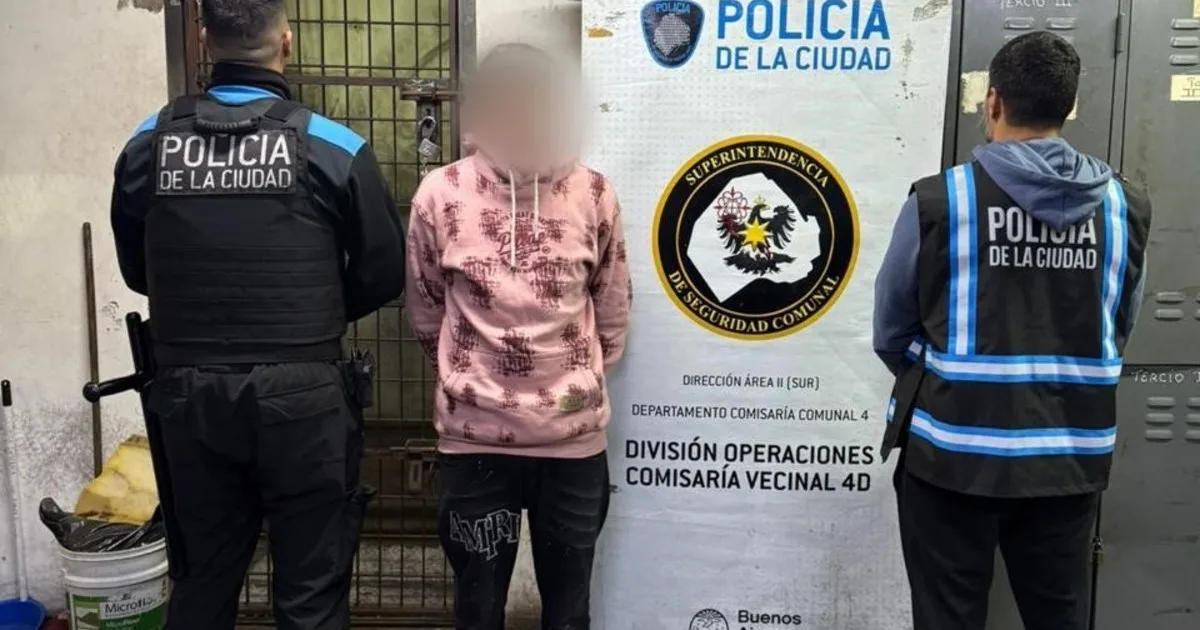 Cayó el segundo acusado de robarle al influencer "El Profe" cuando vendía un celular, en un ataque que quedó grabado y se viralizó