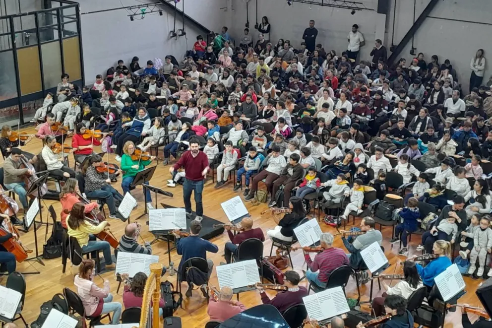 Continúan los conciertos didácticos de la sinfónica para escuelas de toda la provincia 