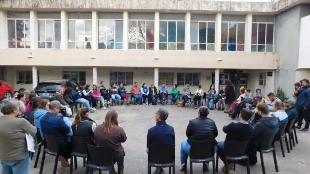 Trabajadores del Hospital Escuela reclaman por la continuidad de la Casa de Medio Camino