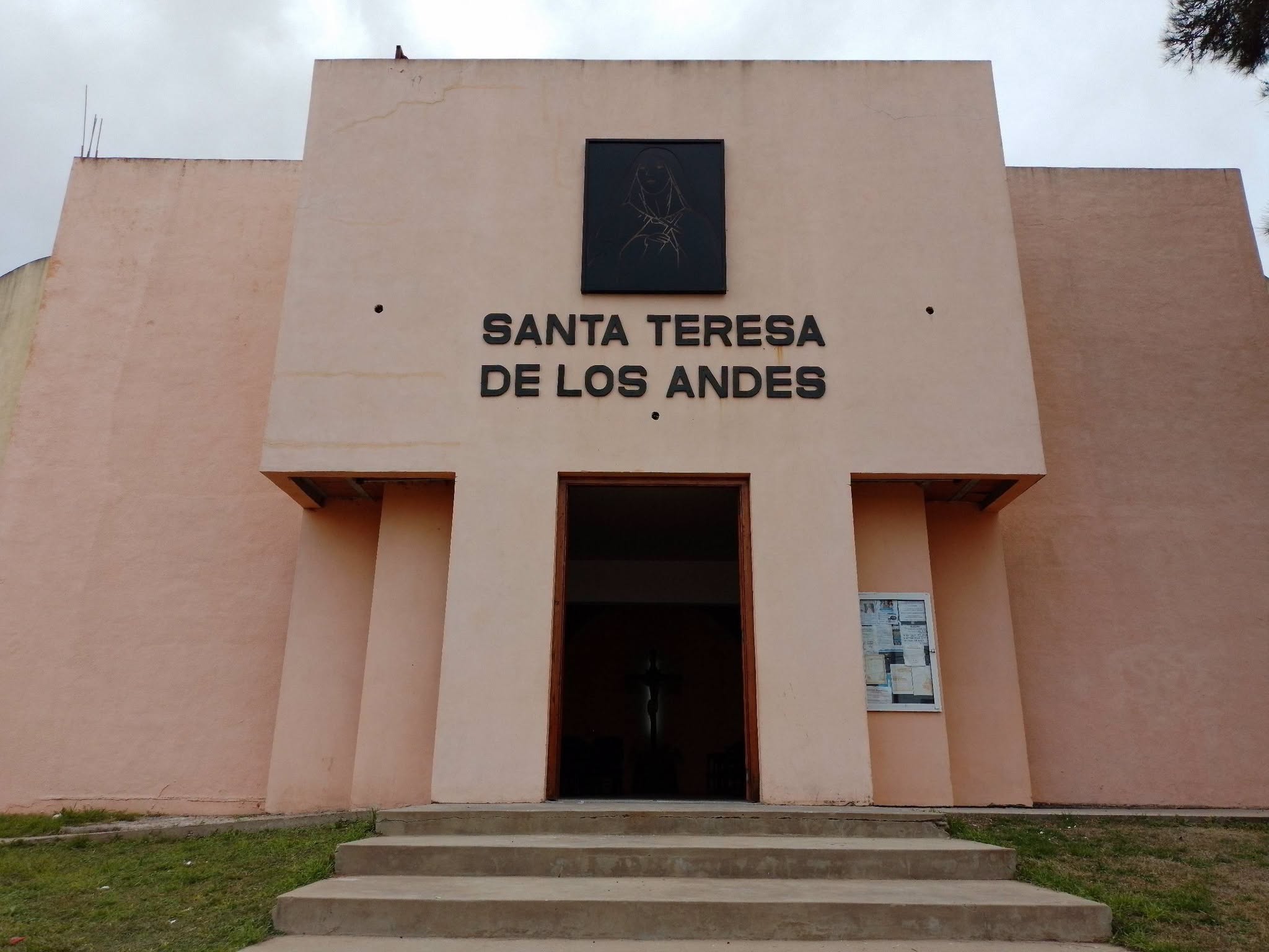 Camino a la recta final: la Parroquia Santa Teresa organiza una venta solidaria para finalizar la construcción de su templo