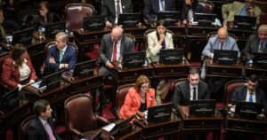 En un clima de máxima tensión, la oposición aprobó en el Senado el pliego de Michelli y Multimedios Colonia Avellaneda define Milei