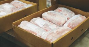 Las exportaciones de carne de cerdo saltaron 161% y las de huevos casi un 29% en el primer cuatrimestre